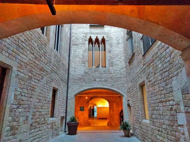 Museu Picasso, Palau del Baró de Castellet, c. Montcada 17 (Barcelona), pati